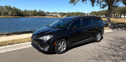 Chrysler Pacifica 2017