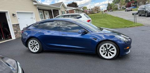 Tesla Model 3 2022