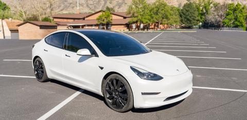 Tesla Model 3 2022
