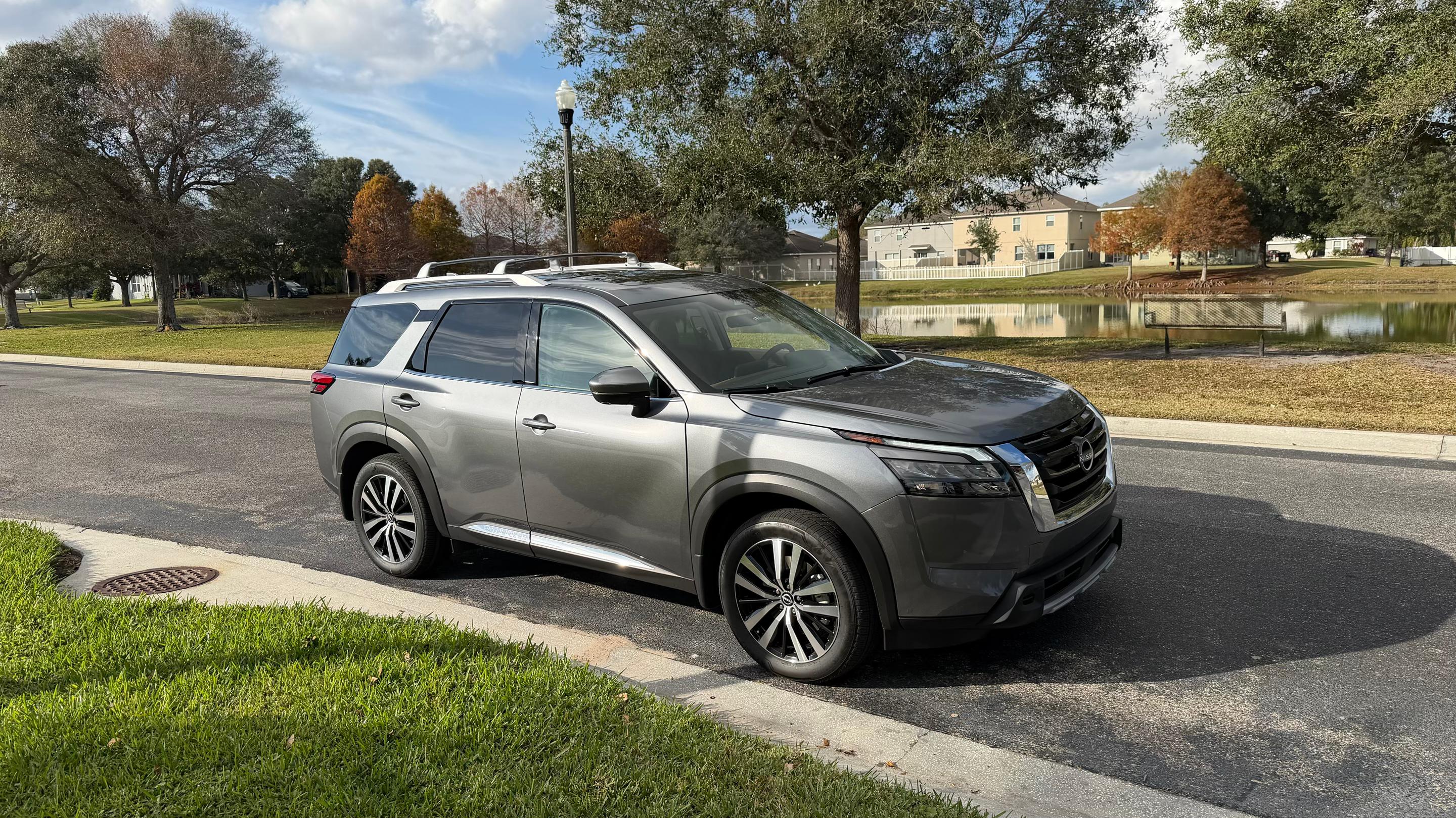Nissan Pathfinder 2025 in Orlando, FL