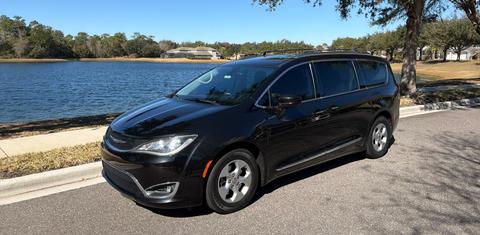 Chrysler Pacifica 2017