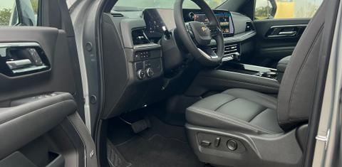 Chevrolet Suburban 2025