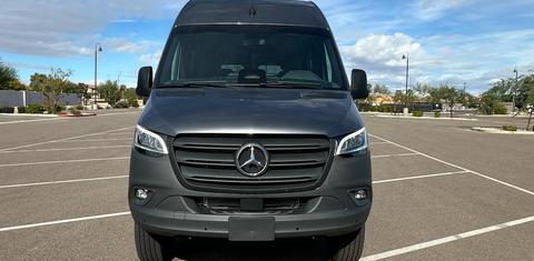 Mercedes-Benz Sprinter 2025