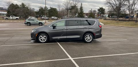 Chrysler Pacifica 2017