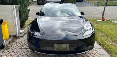 Tesla Model 3 2024