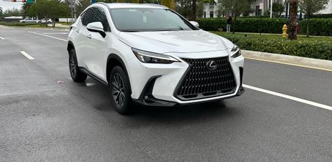 Lexus NX 2022