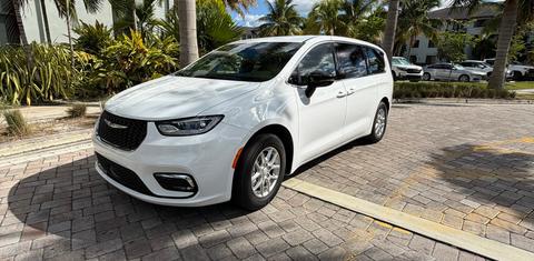 Chrysler Pacifica 2026