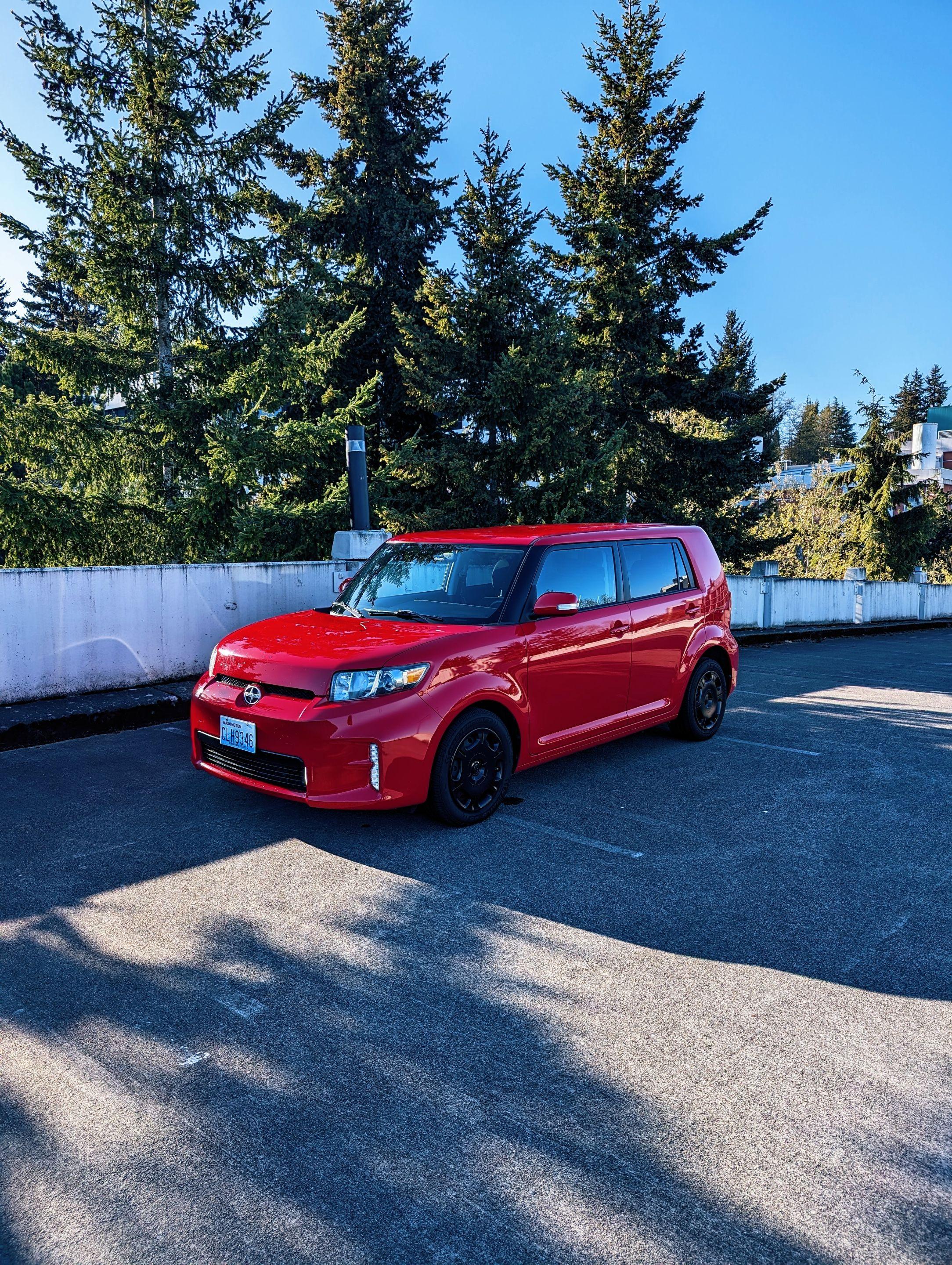 Scion xB 2013 in Normandy Park, WA