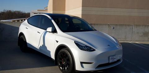 Tesla Model Y 2023