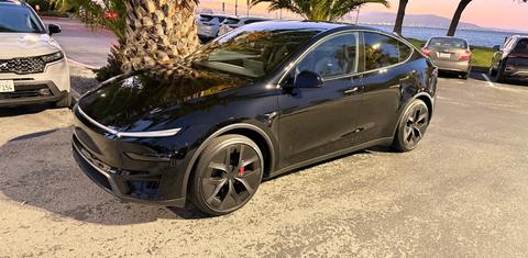 Tesla Model Y 2026
