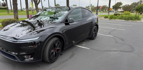 Tesla Model Y 2026