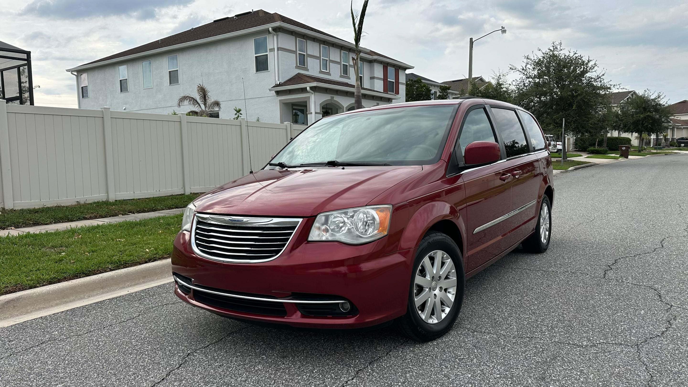 Chrysler Town & Country 2014 in 
