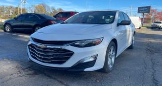Chevrolet Malibu 2023 — Car rental alternative in Berkeley, MO