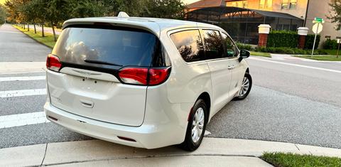 Chrysler Pacifica 2017