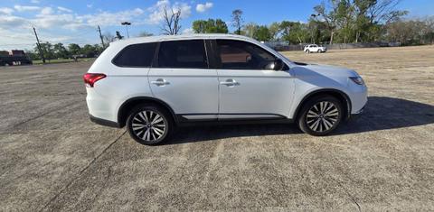 Mitsubishi Outlander 2020