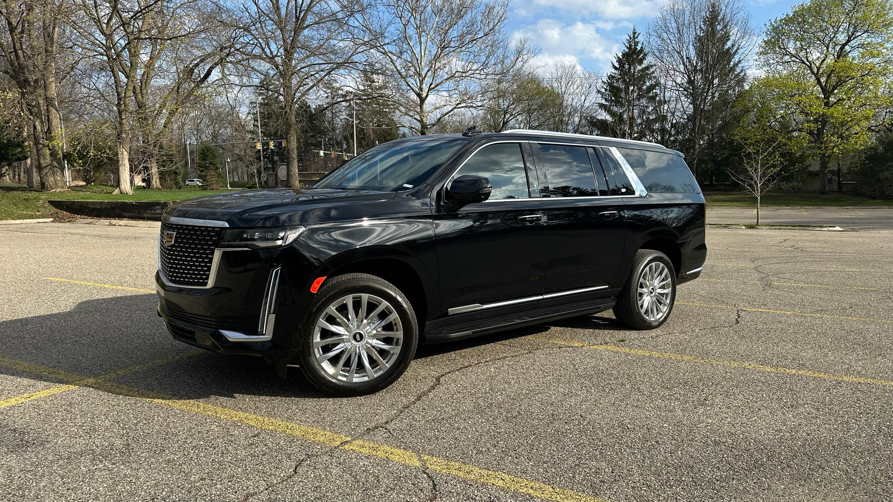 Cadillac Escalade ESV 2024 in Grand Rapids, MI