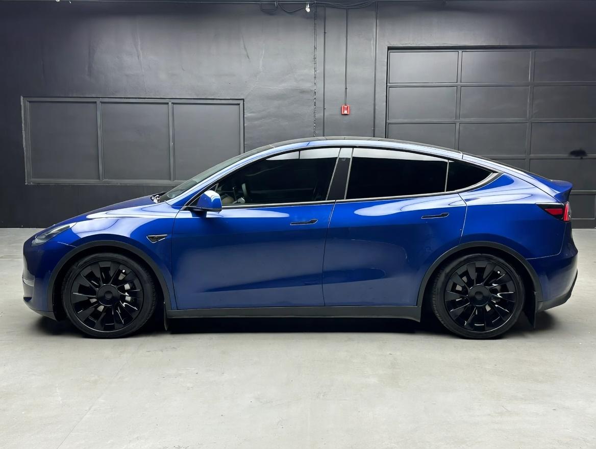 Tesla Model Y 2020 in Redding, CA