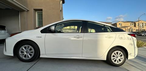 Toyota Prius 2021