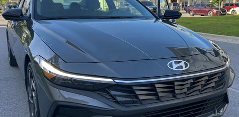 Hyundai Elantra 2025