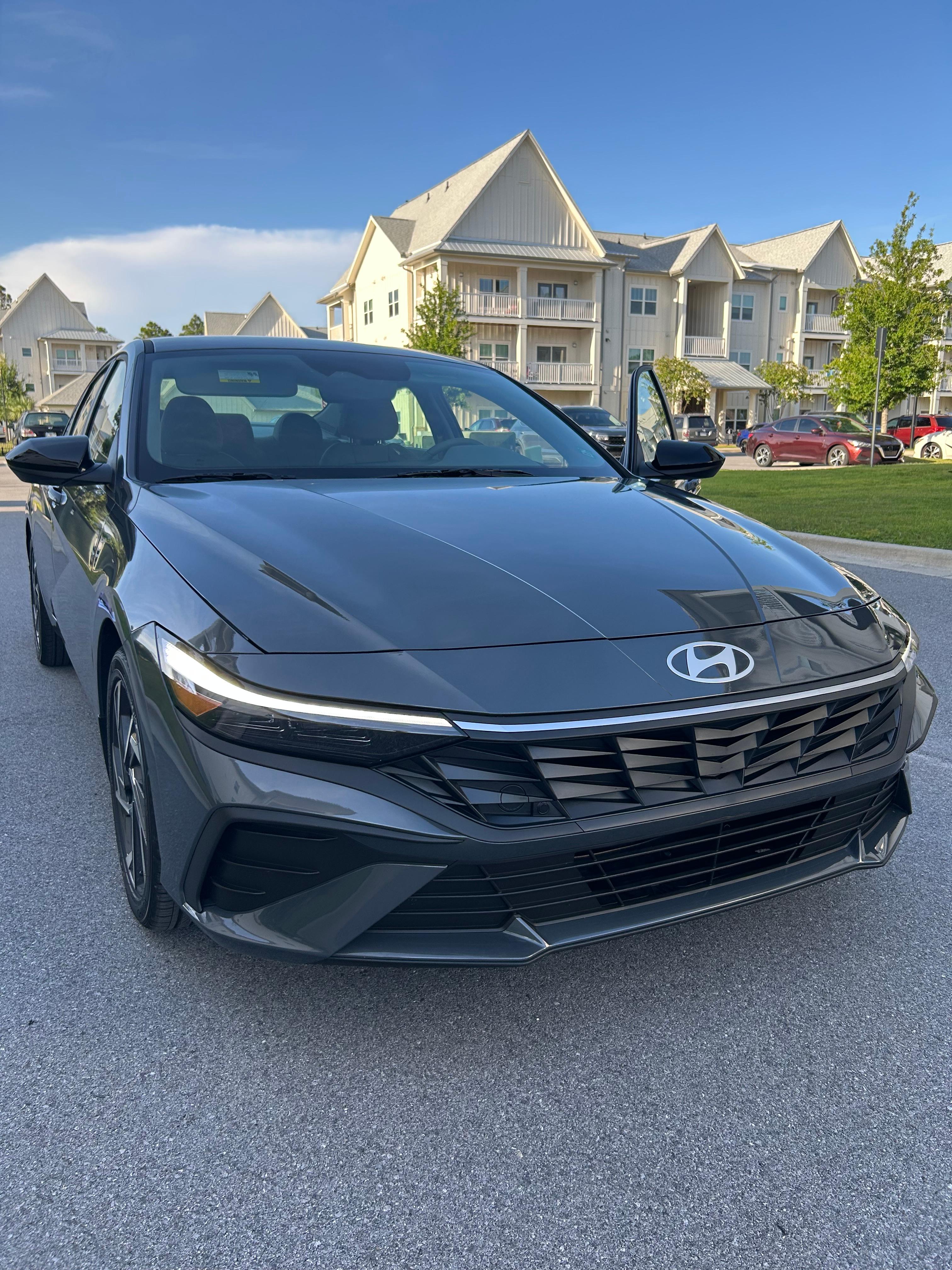 Hyundai Elantra 2025 in Panama City Beach, FL