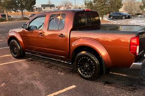 Nissan Frontier car