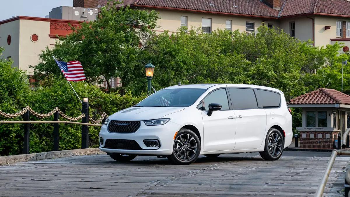 Chrysler Pacifica 2026 in San Diego, CA