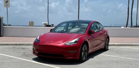 Tesla Model 3 2022