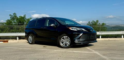 Toyota Sienna 2023