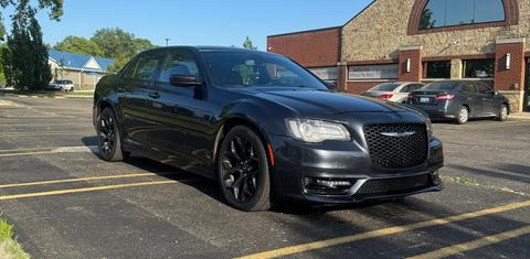 Chrysler 300 2019