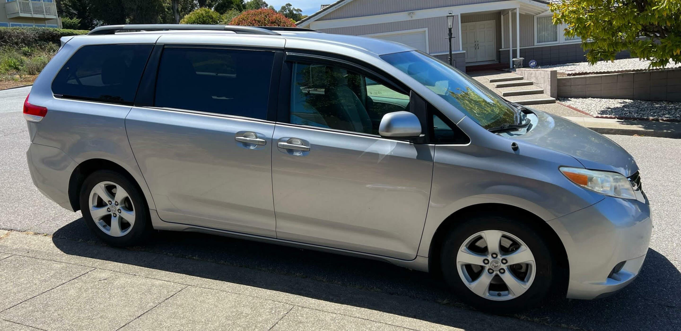 Toyota Sienna 2012 in Millbrae, CA