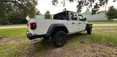 Jeep Gladiator 2025