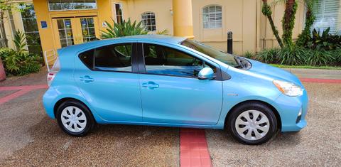 Toyota Prius c 2012