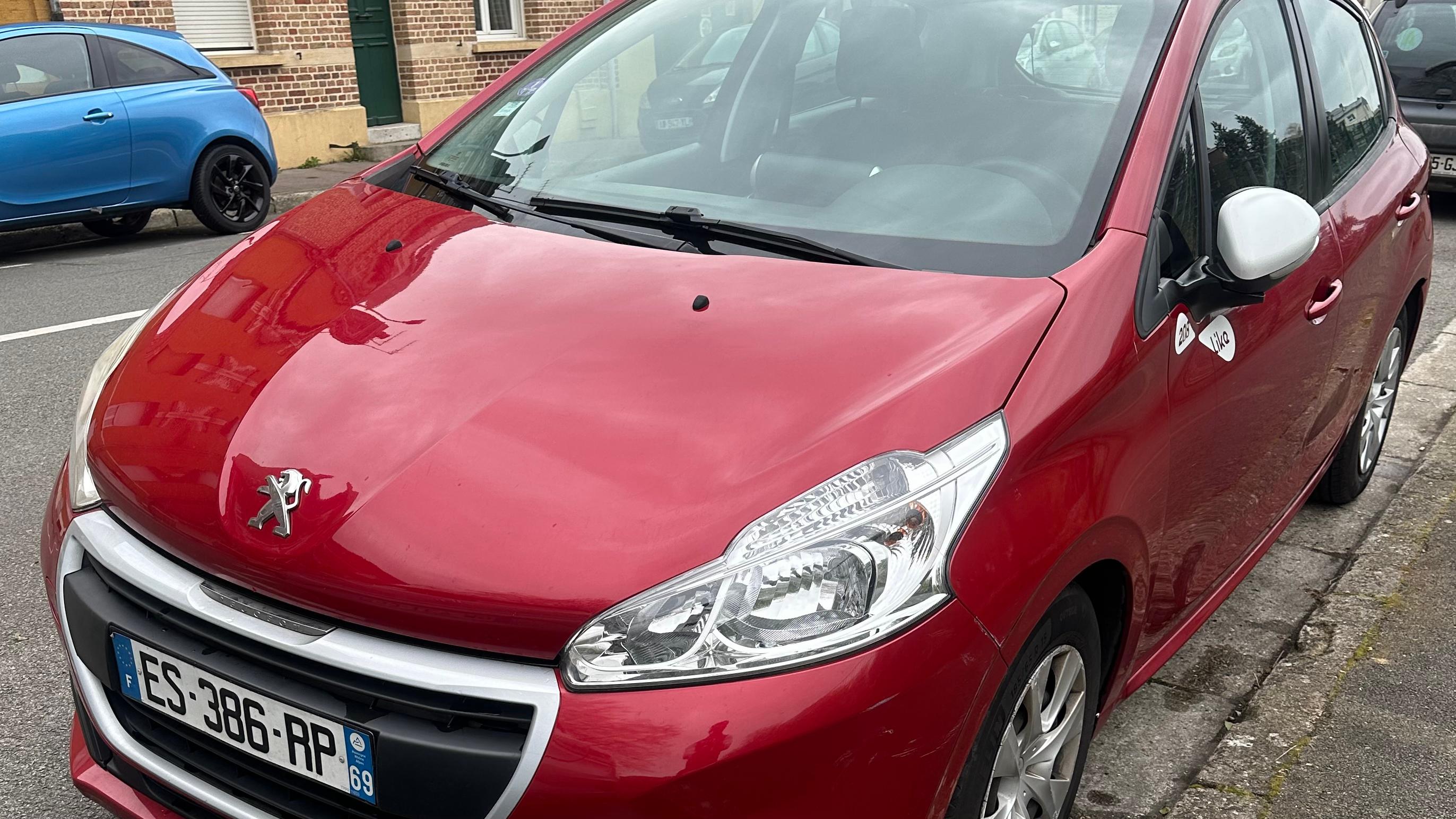 Peugeot 208 2017 à Amiens