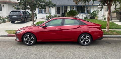Hyundai Elantra 2023
