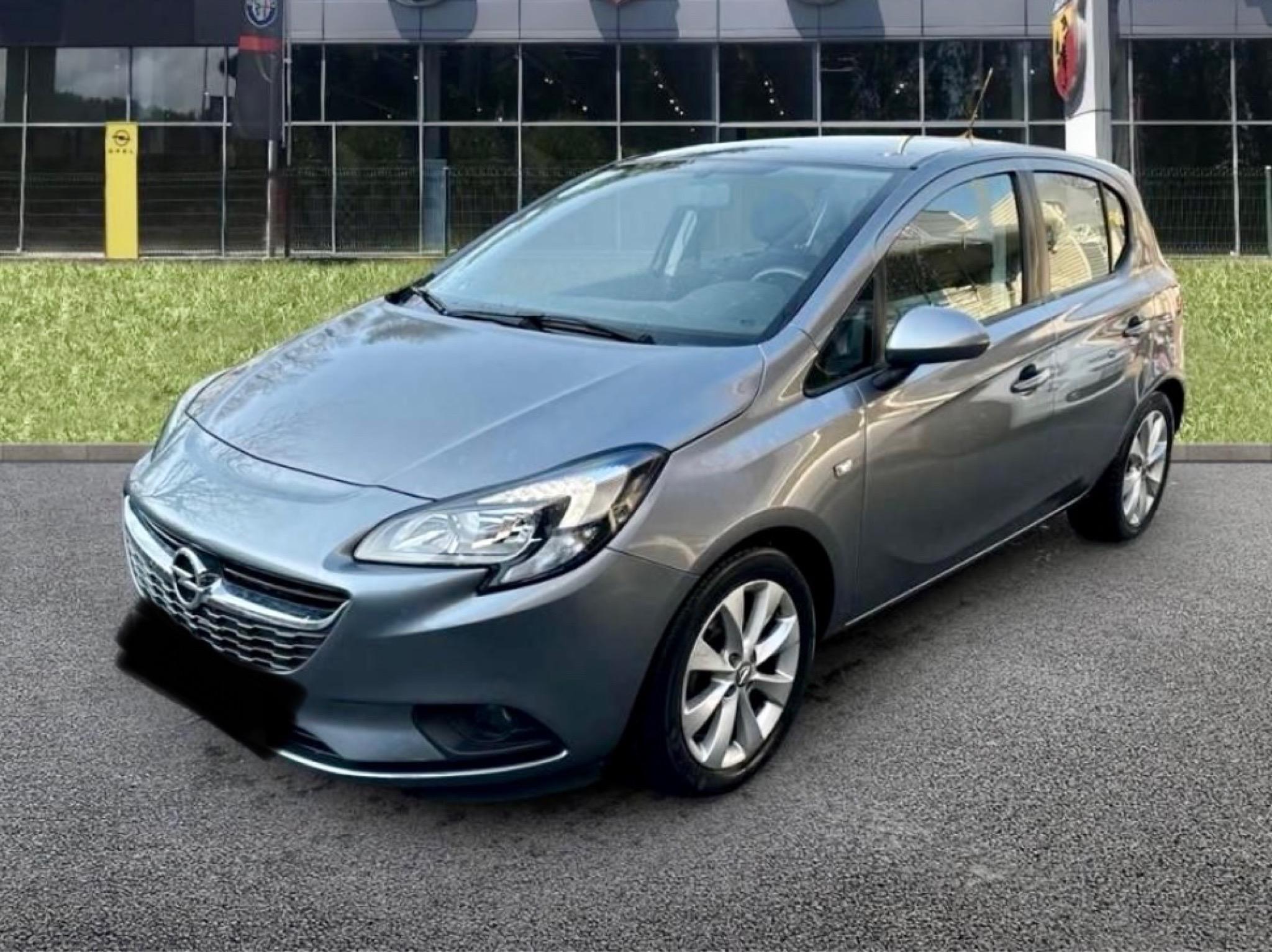 Opel CORSA 2017 in Caen