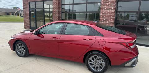 Hyundai Elantra 2024