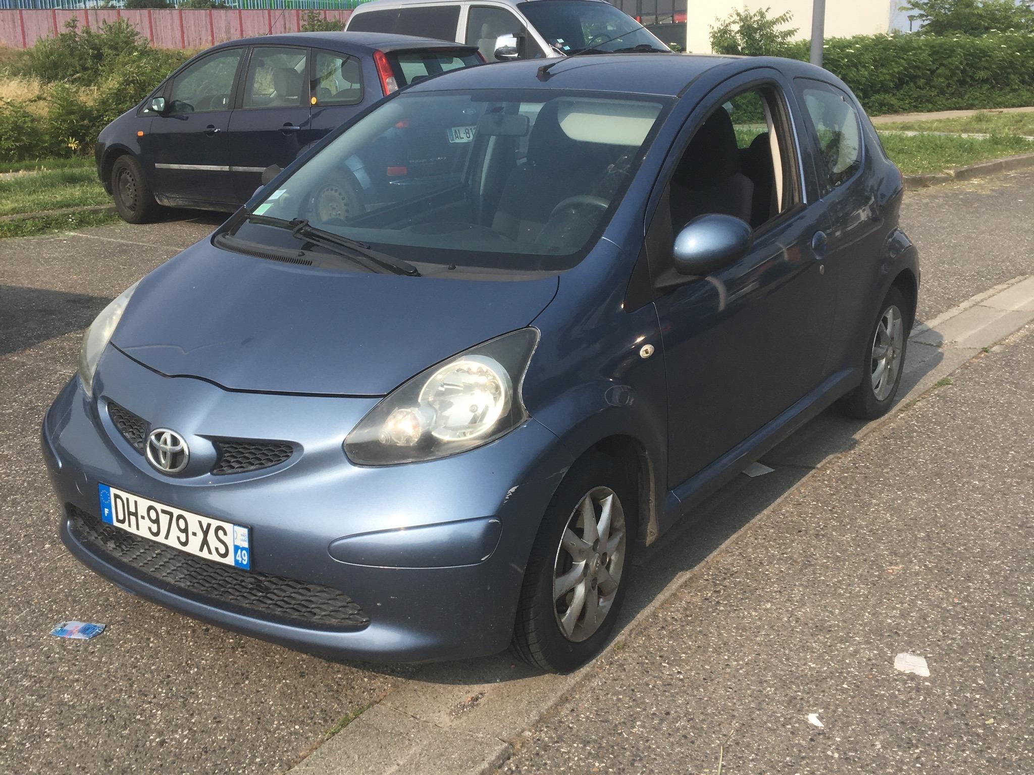 Toyota AYGO 2009 à Grenade