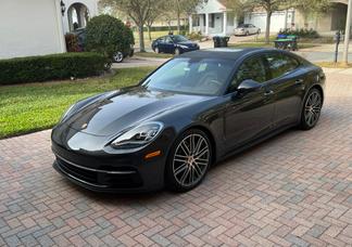 Porsche Panamera car