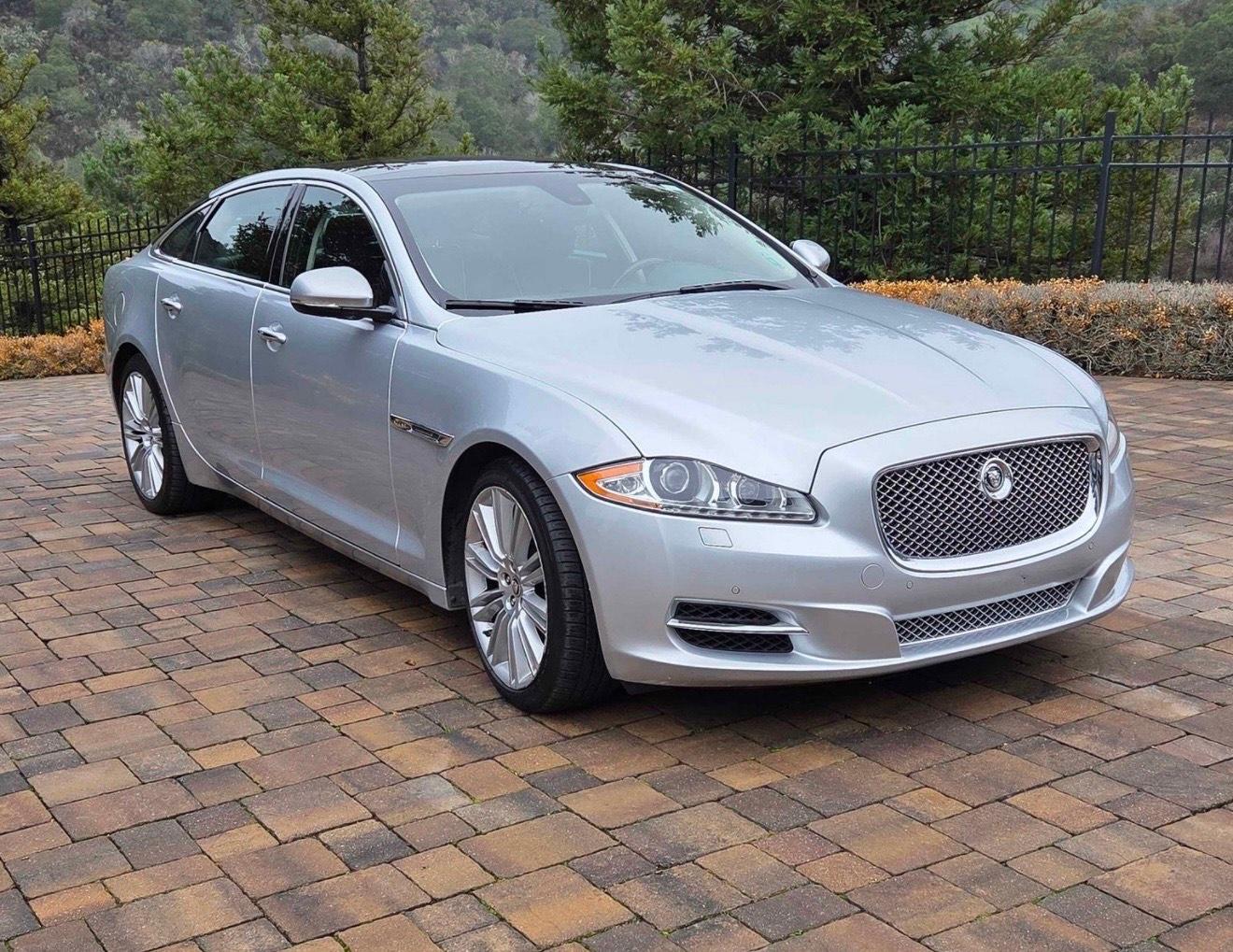 Jaguar XJ 2012 in 