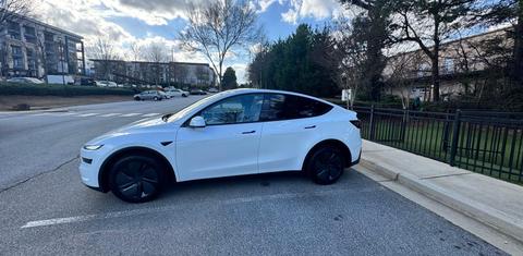 Tesla Model Y 2026
