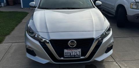Nissan Altima 2020