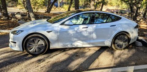 Tesla Model S 2023