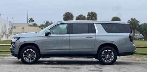 Chevrolet Suburban 2025