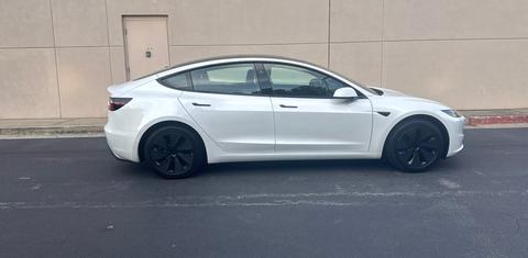Tesla Model 3 2025