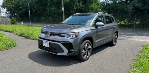 Volkswagen Taos 2025