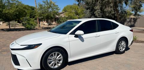 Toyota Camry Hybrid 2025