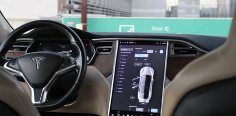 Tesla Model S 2016