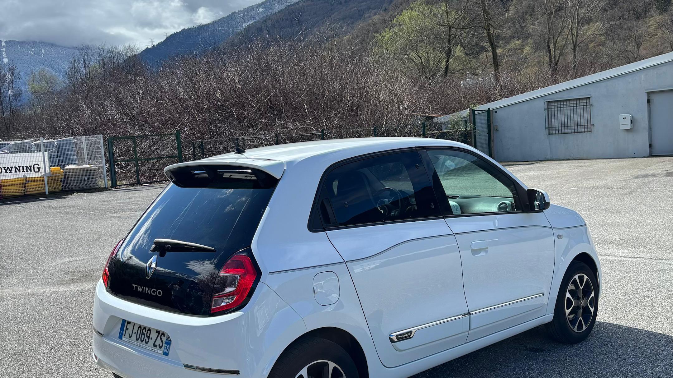 Renault TWINGO III 2019 à Grand-aigueblanche