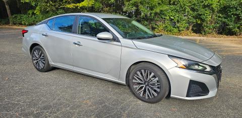Nissan Altima 2023