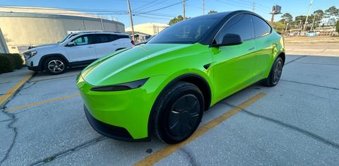 Tesla Model Y 2026